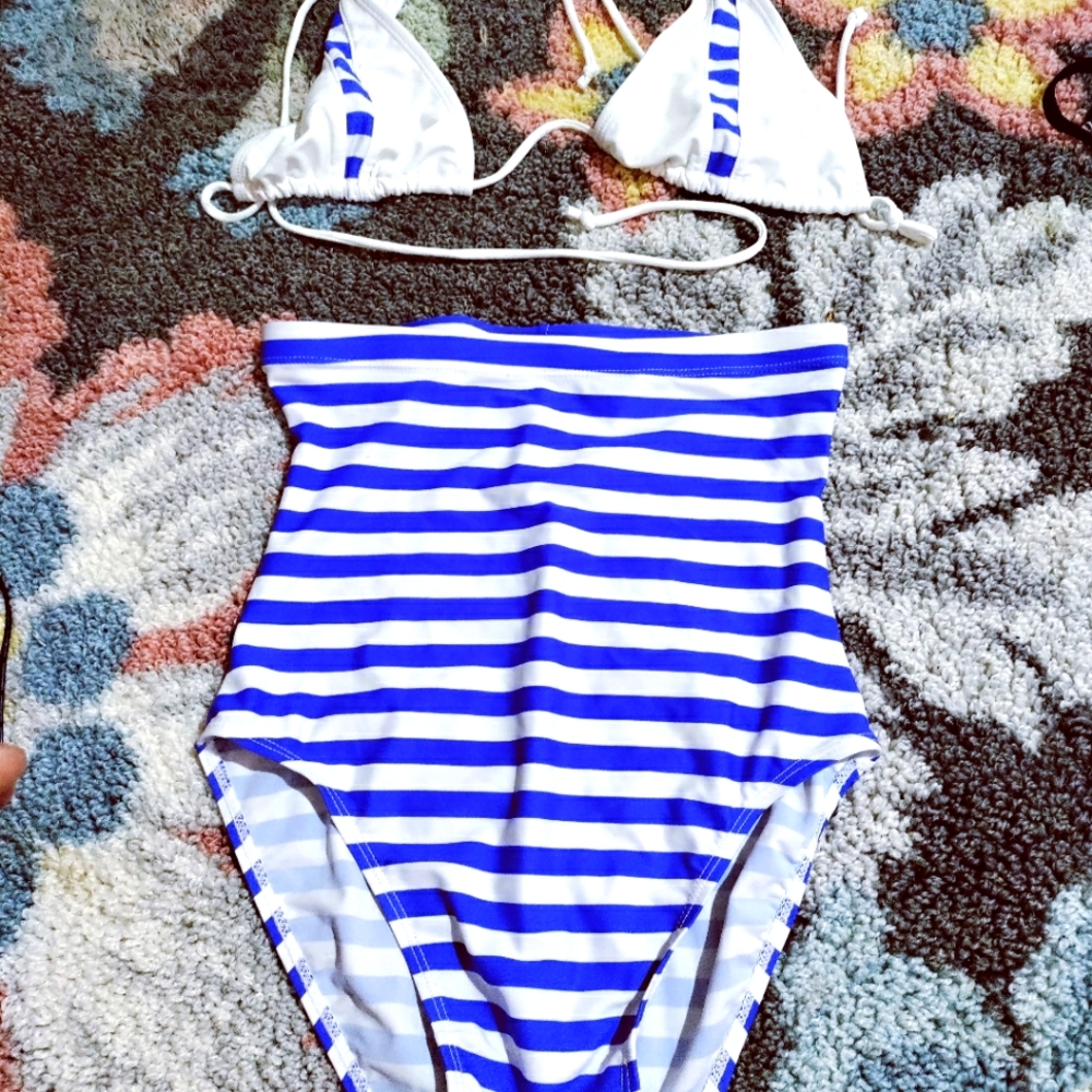 High waste bikini never worn